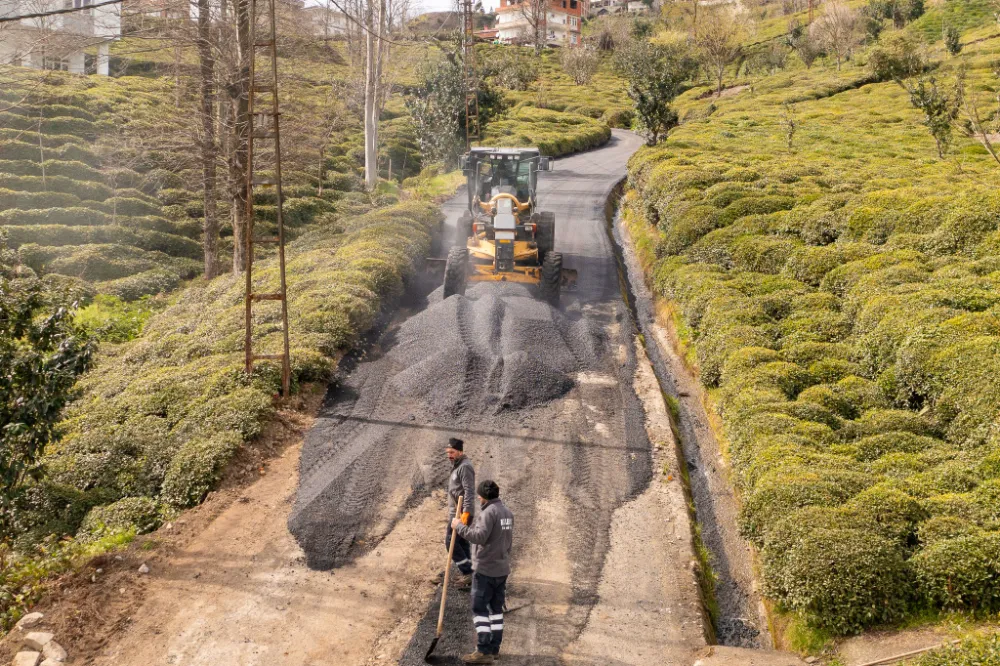 Rize Belediyesi asfalt çalışmalarını sürdürüyor