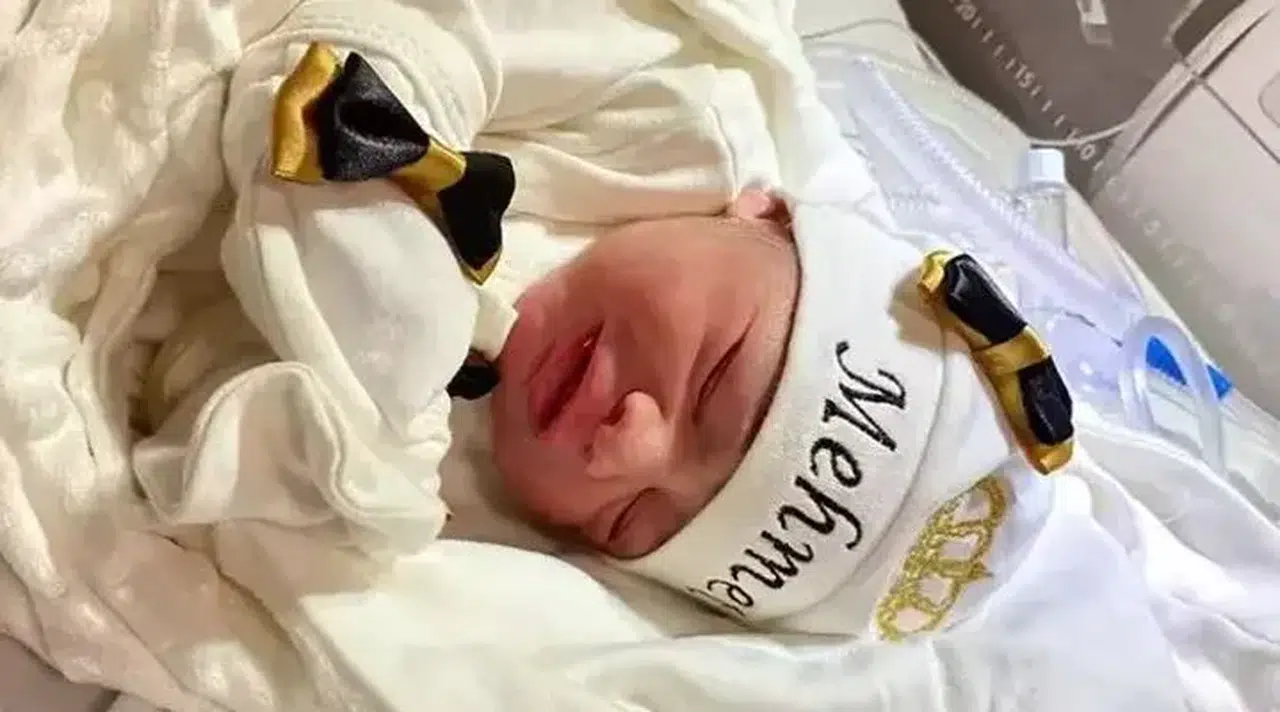 Bakan Koca paylaştı! Defne Devlet Hastanesi’nde ilk doğum gerçekleşti