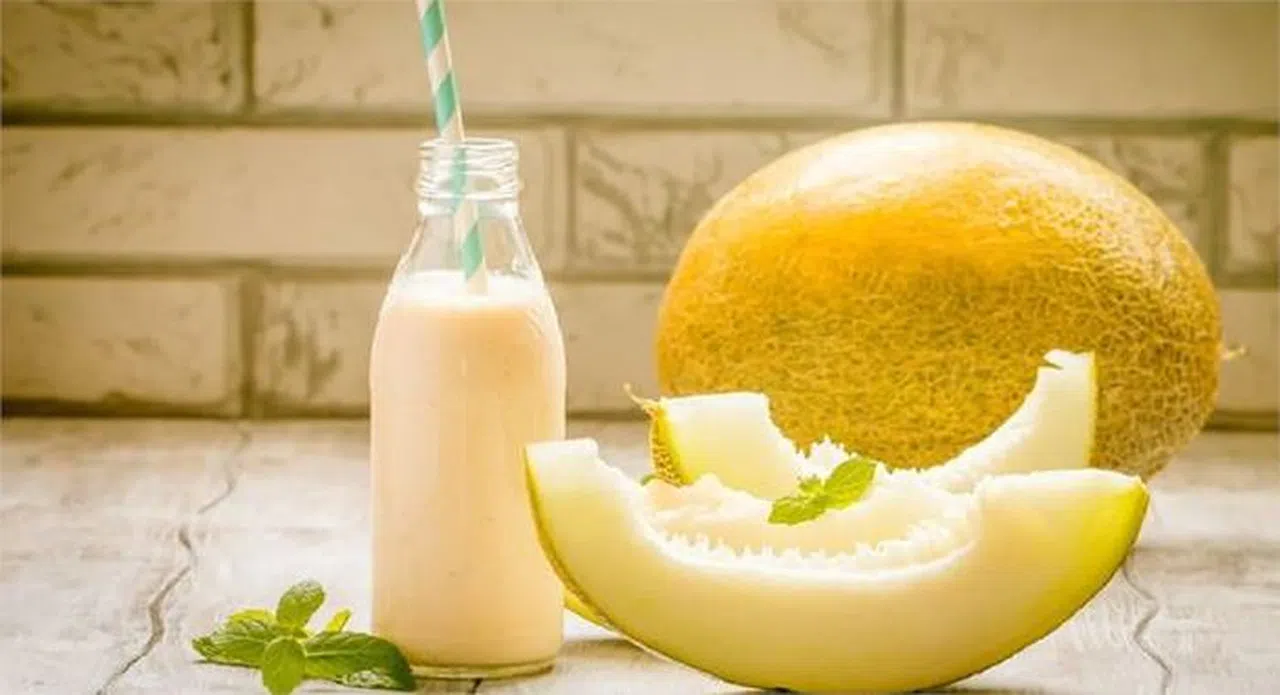 Bu ikili akıllara gelmezdi! Kavun ve sütü karıştırın!