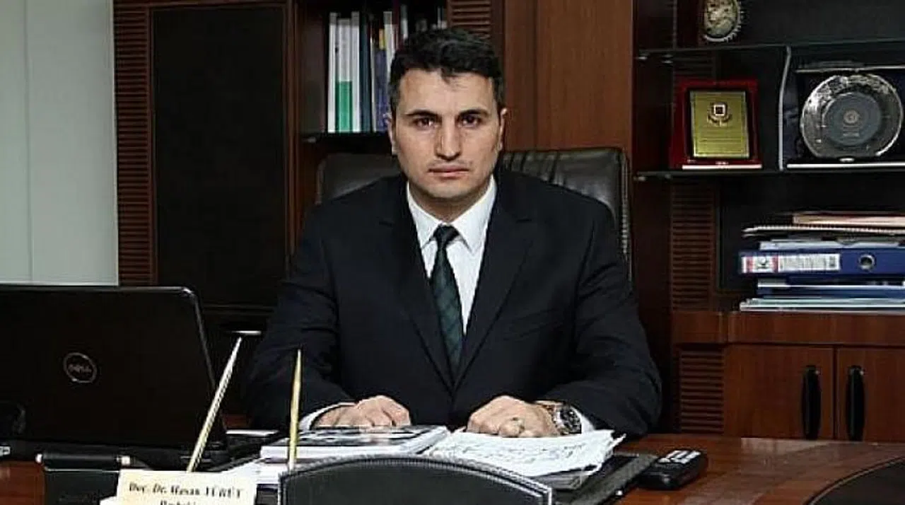 Prof. Dr. Hasan Türüt: Sağlık Sadece Hastalıklardan Arınmak Değil, Fiziksel ve Ruhsal İyi Olma Durumunu İfade Eder