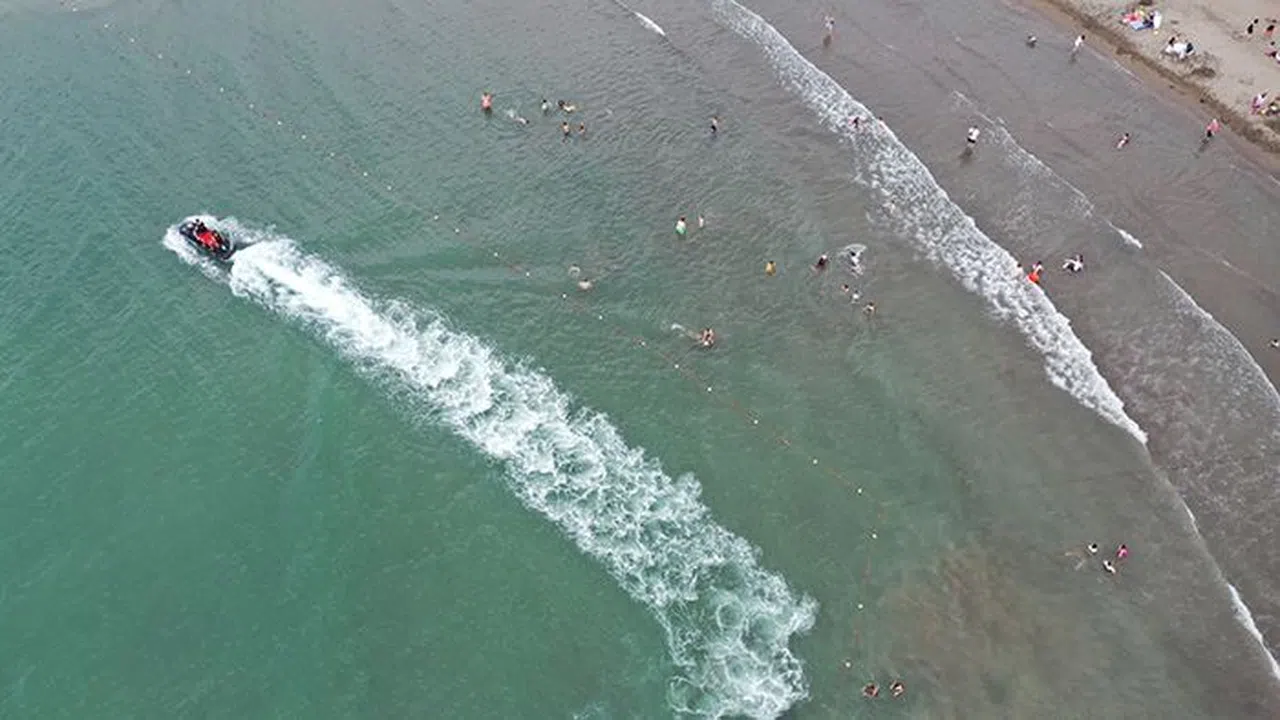 Karadeniz'in incisi Ordu, güvenli plajlarıyla yüzme keyfi yaşatıyor