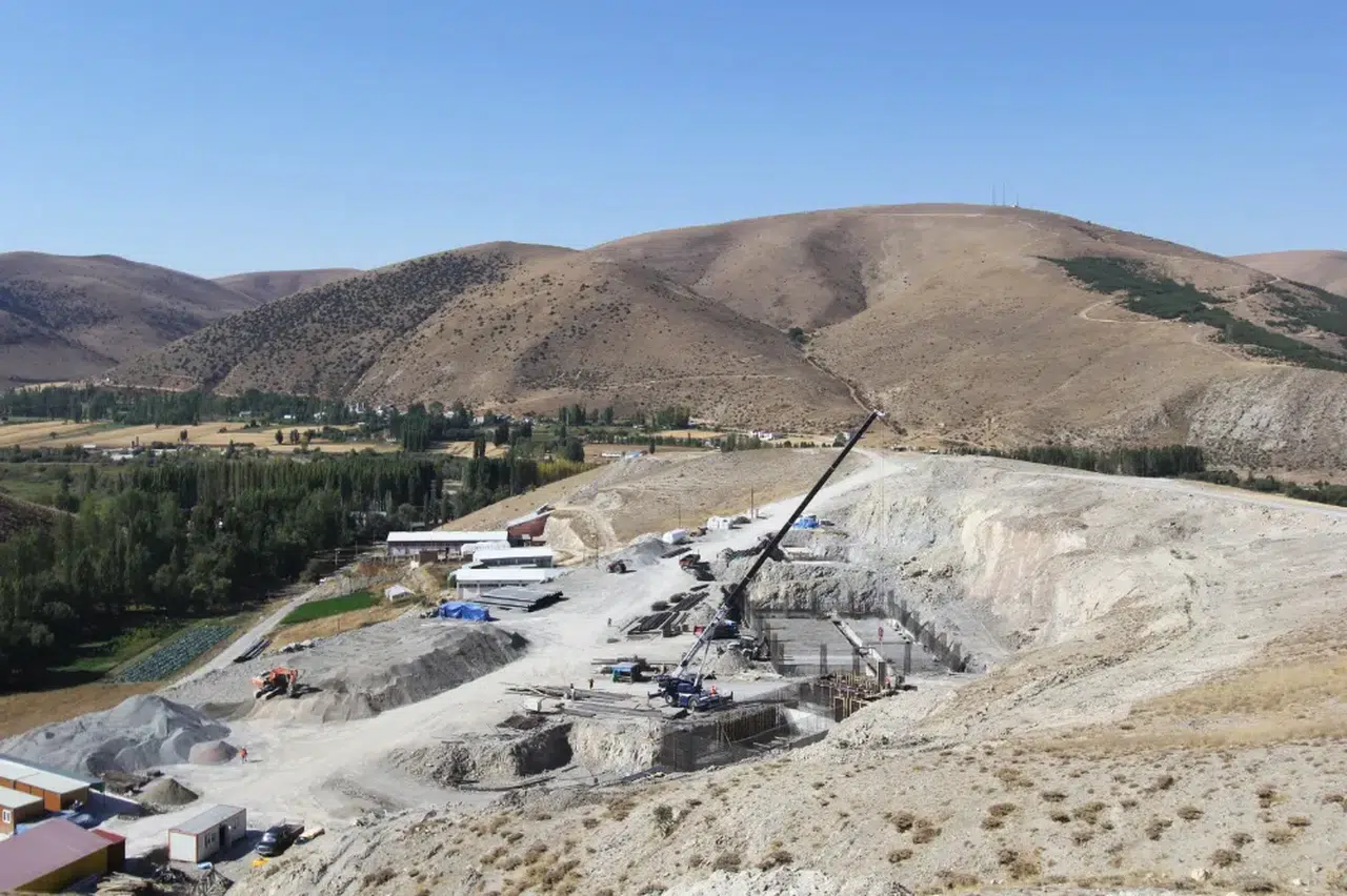 Bayburt'ta İçme Suyu Sertlik Giderme Tesisi'nin Yapımı Sürüyor