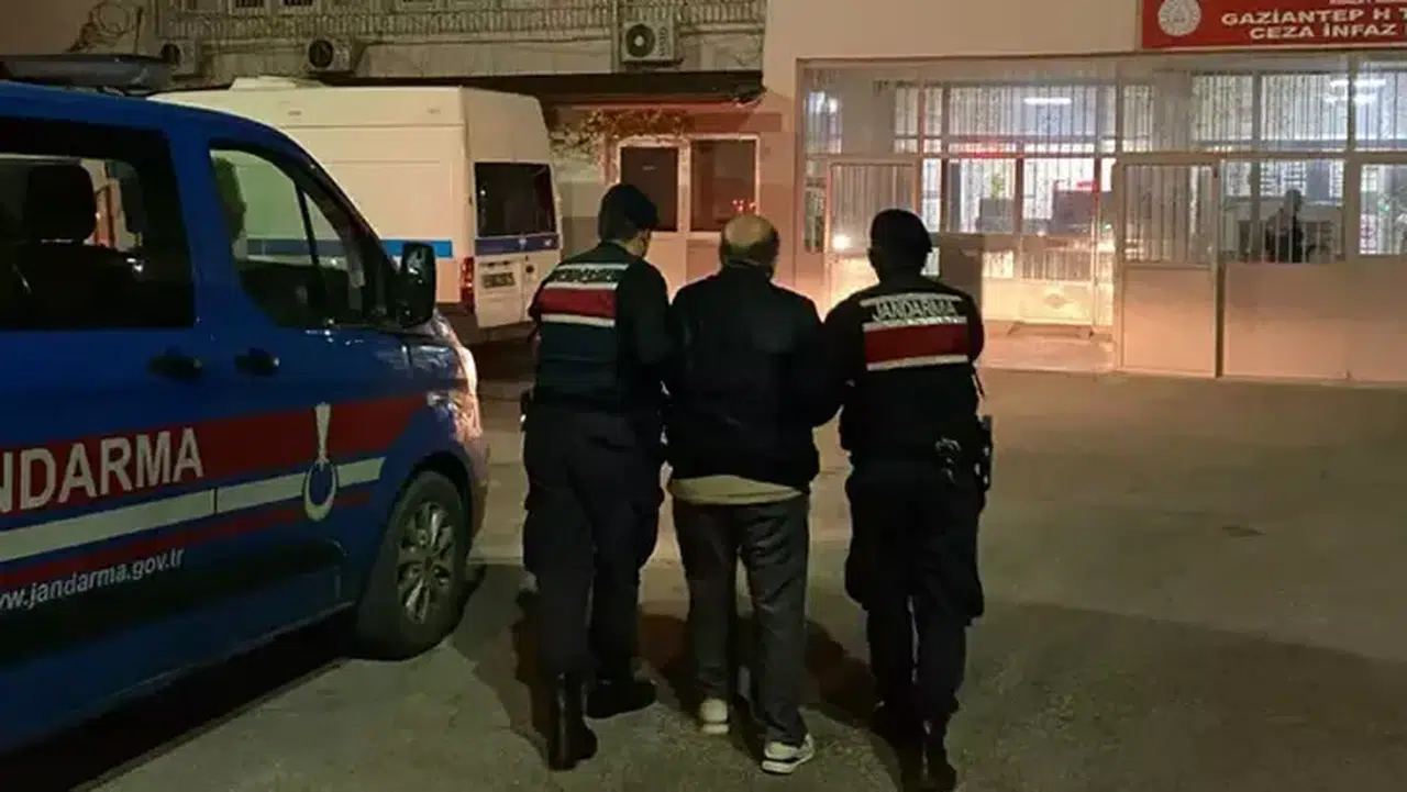 Gaziantep'te, FETÖ'nün sözde ilçe imamı tutuklandı