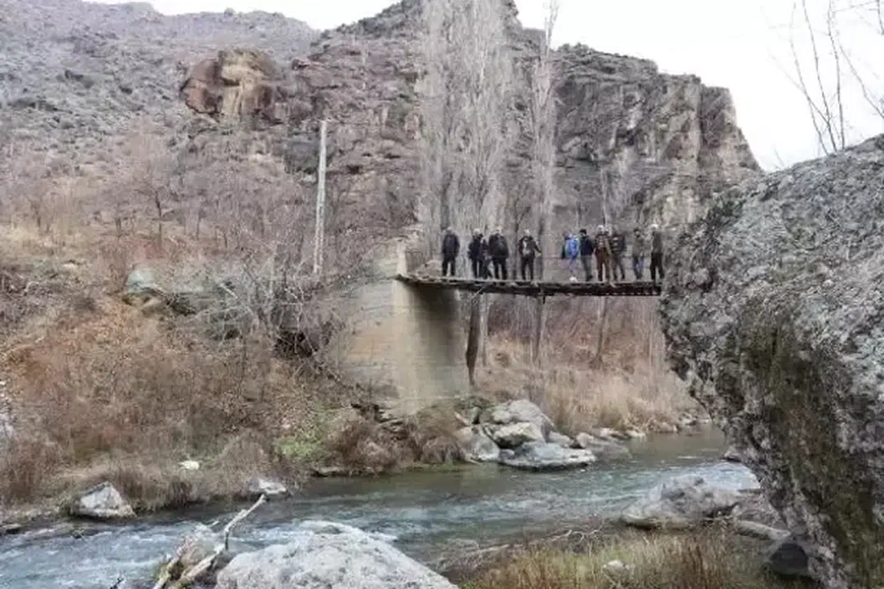 'Sırat Köprüsü'nden kurtulmak istiyorlar