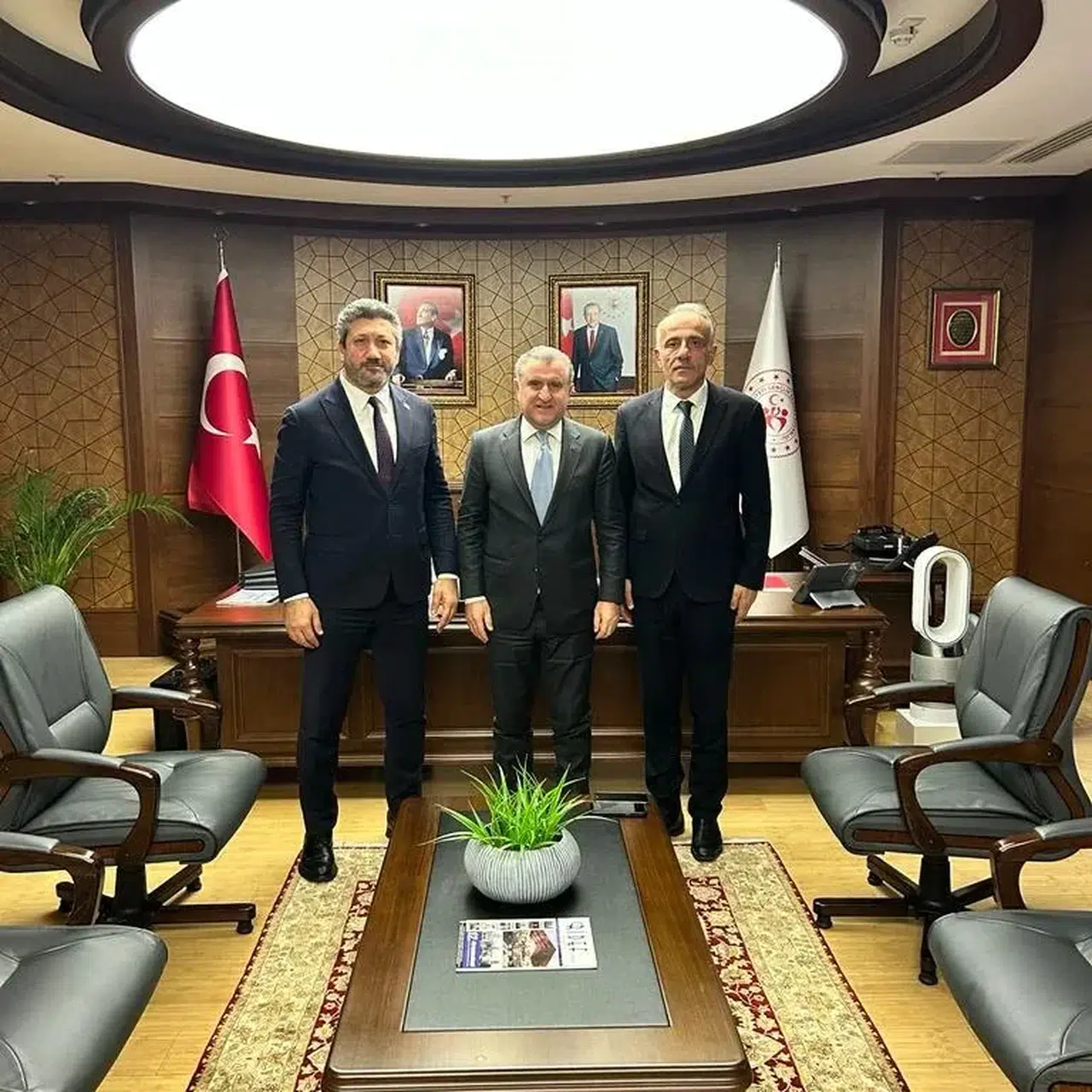 Rıfat Özer, Aşkın Osman Bak'ı ziyaret etti