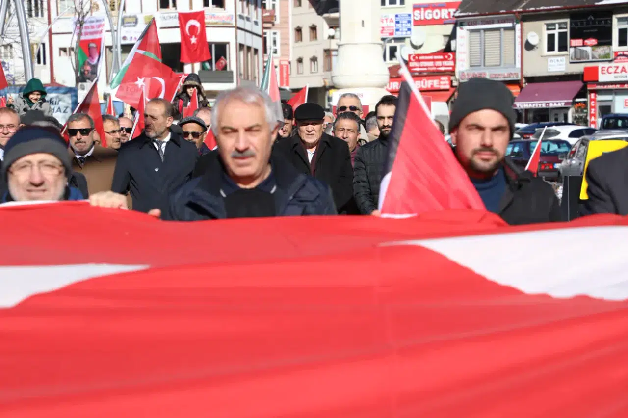 Bayburt'ta Şehitlerimiz ve Filistin için Yürüyüş