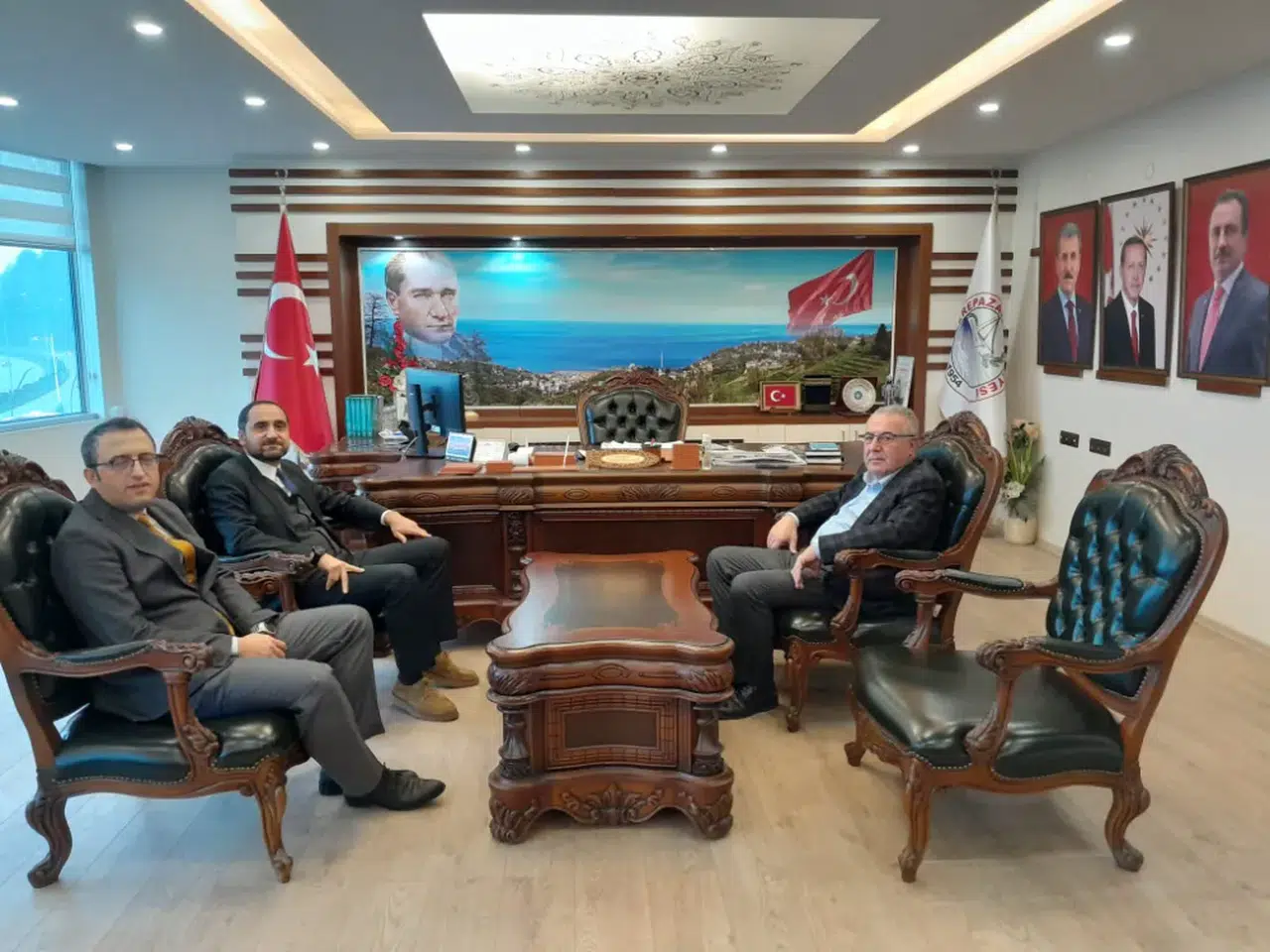 Yeni dekandan Selim Metin'e ziyaret