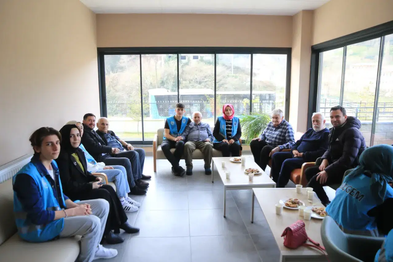 RİBEGEM'den yaşlılarımıza moral ziyareti