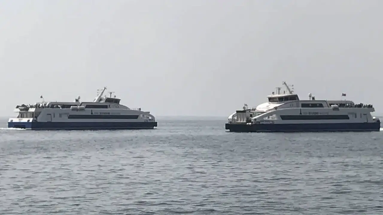 İzmir'de arabalı vapur seferleri tekrar başladı