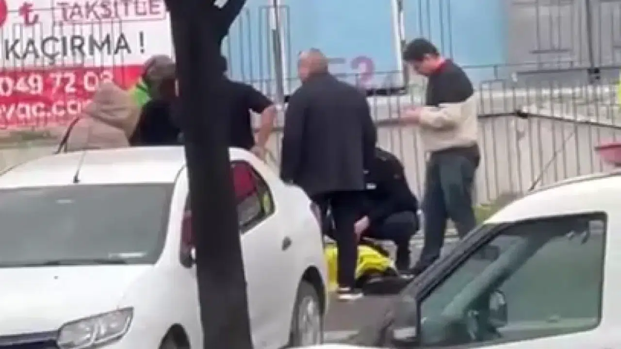 Esenyurt'ta 9 kişiyi bıçaklayan saldırgan aranıyor