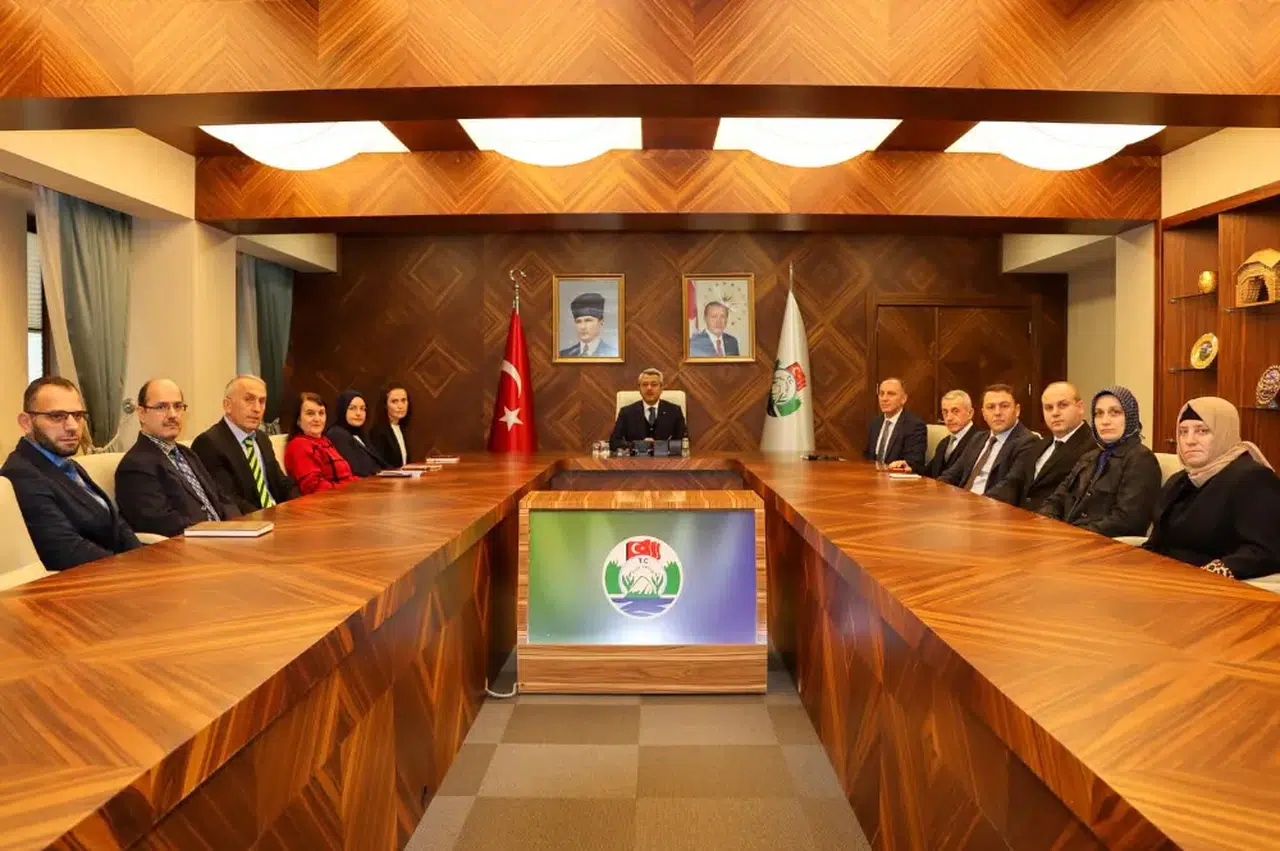 Vali Baydaş, il ve ilçe nüfus müdürleri ile bir araya geldi