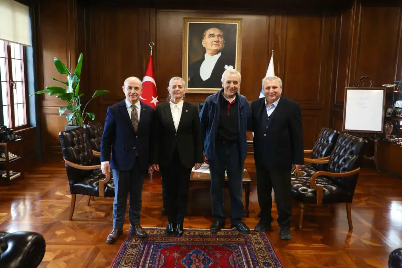 Büyükçekmece Belediye Başkanı Hasan Akgün, CHP Trabzon Milletvekili Sibel Suiçmez'i makamında ağırladı