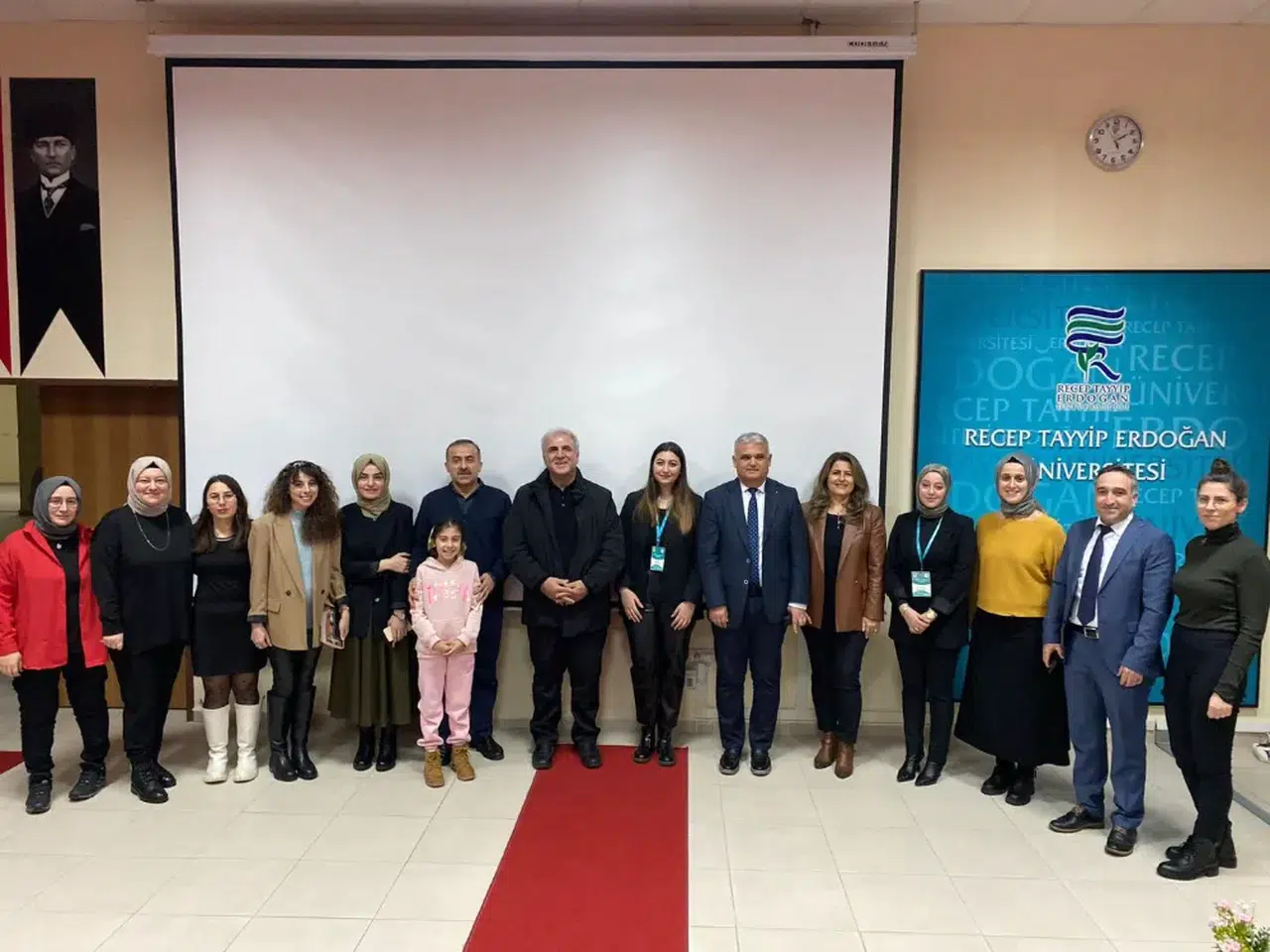 RTEÜ Edebiyat Topluluğu'ndan konferans