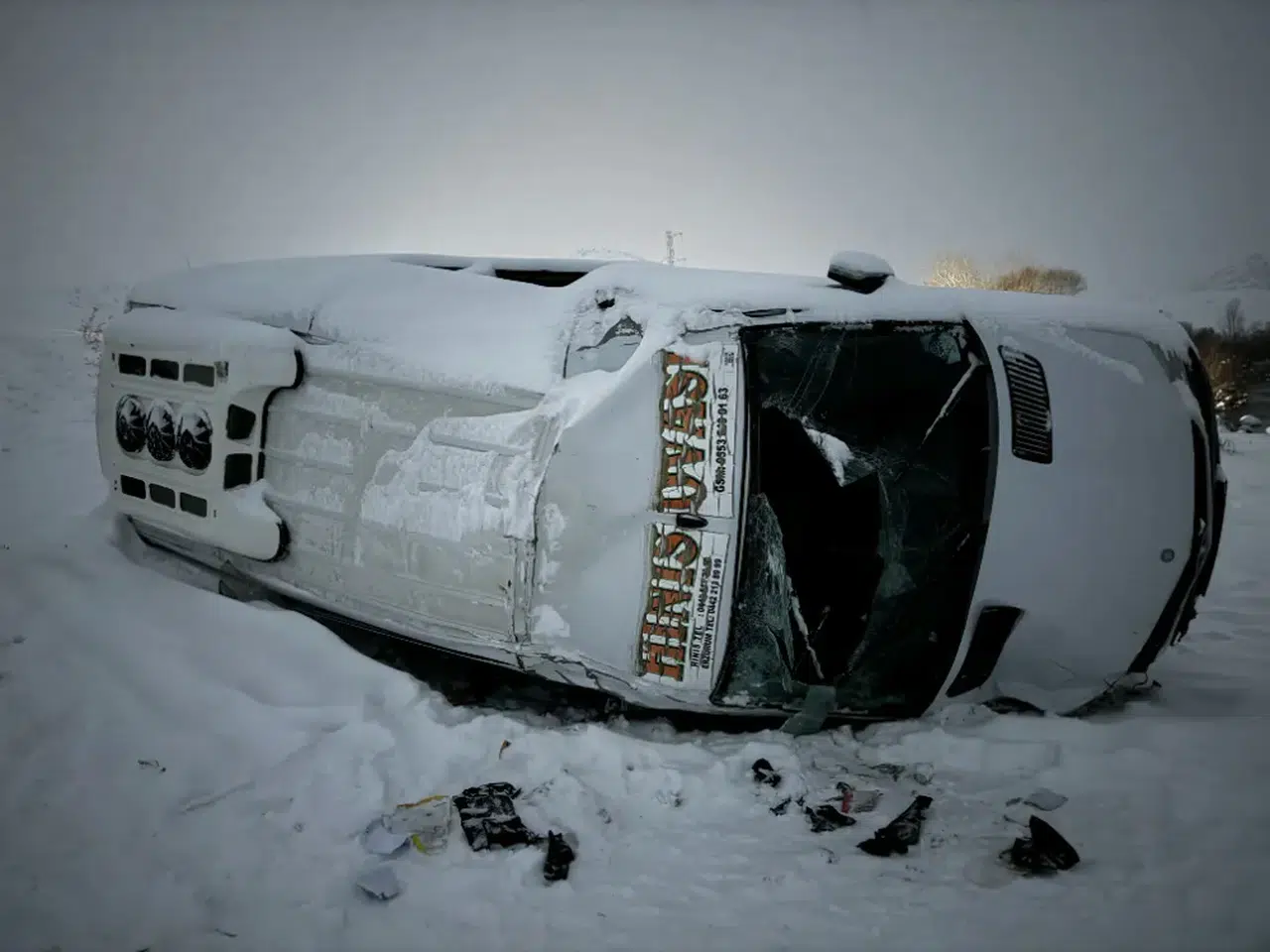 Erzurum'da Midibüs Şarampole Yuvarlandı: 12 Yaralı