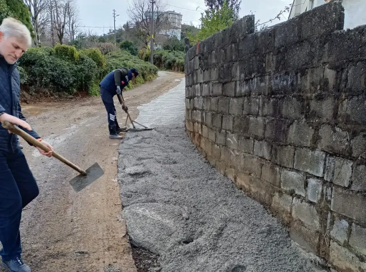 Çayeli enipazar Mahallesinde doğalgaz çalışmaları sürüyor