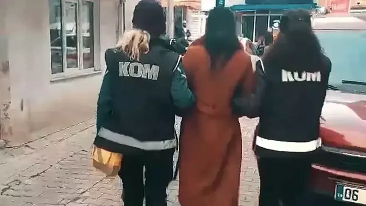 Interpol'un kırmızı bültenle aradığı 'Madame Claude', Çanakkale'de yakalandı