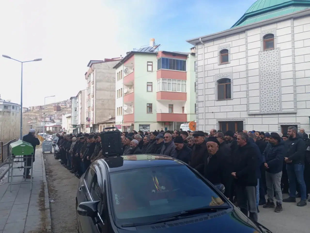 Bayburt Belediye Başkanı Hükmü Pekmezci, Hasan Akarsu'nun Cenaze Namazına Katıldı