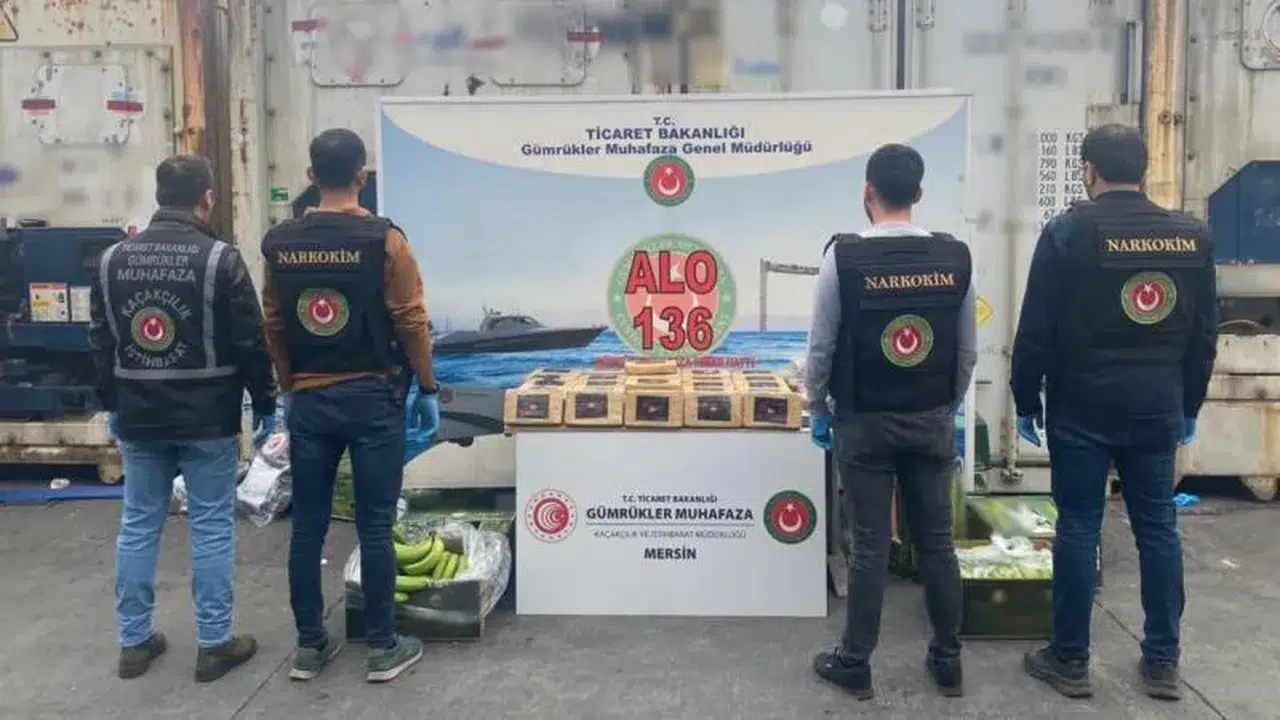 Muz dolu konteynerde 77 kilo uyuşturucu ele geçirildi