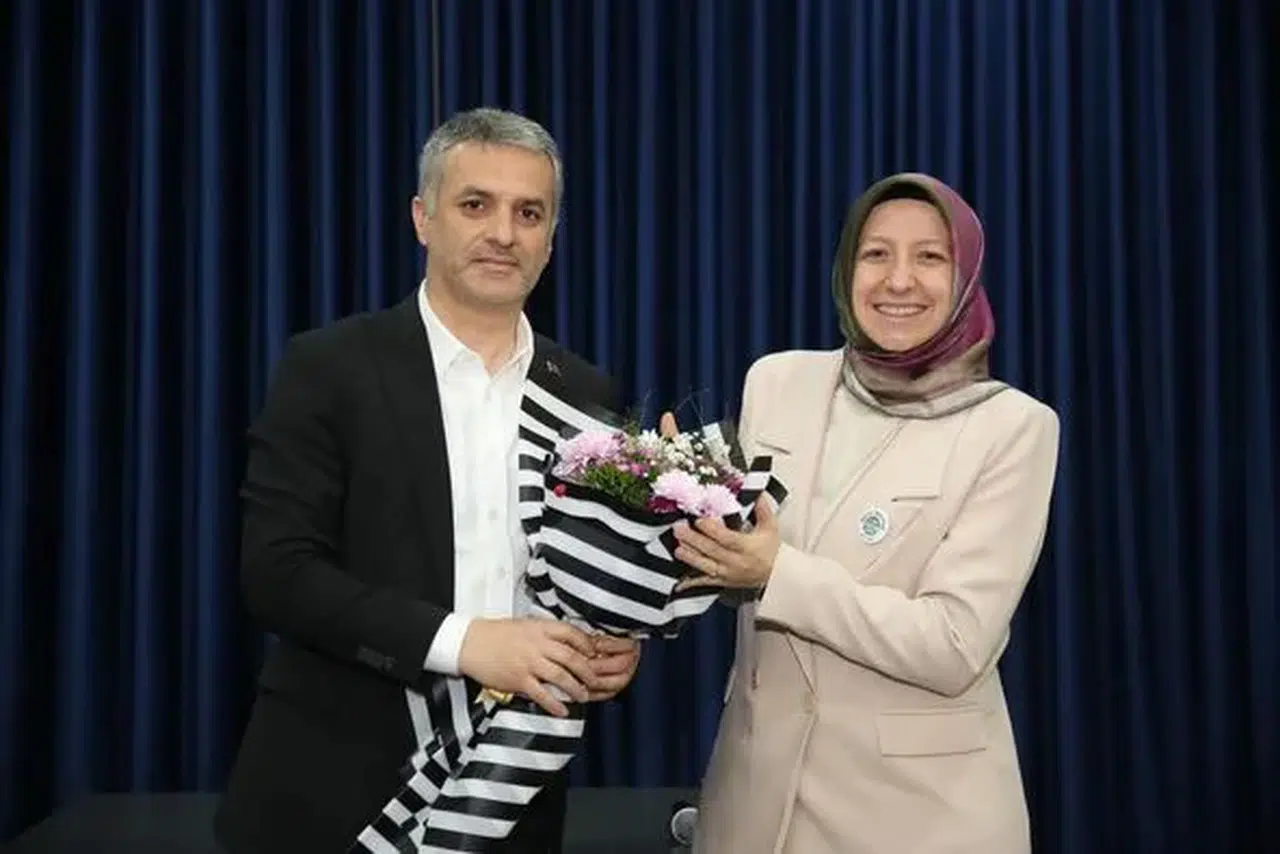 Yomra Belediyesi 2. Kitap Günleri'nde Merve Gülcemal Rüzgarı Esti