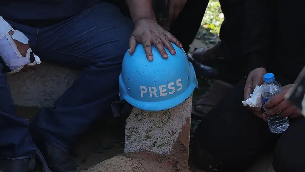 Petro: Gazze Şeridi'nde 108 gazeteci, evlerine atılan bombayla öldürüldü