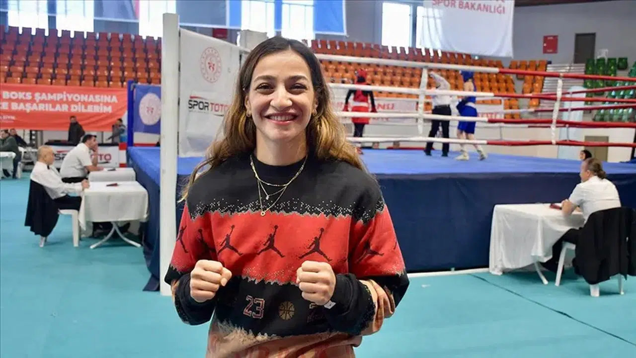 Milli boksör Buse Naz Çakıroğlu, Paris'te "altın" istiyor