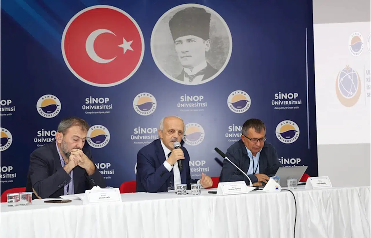 Sinop'ta "Uluslararası Küresel Sorunlara İslami Yaklaşımlar Sempozyumu" düzenlendi