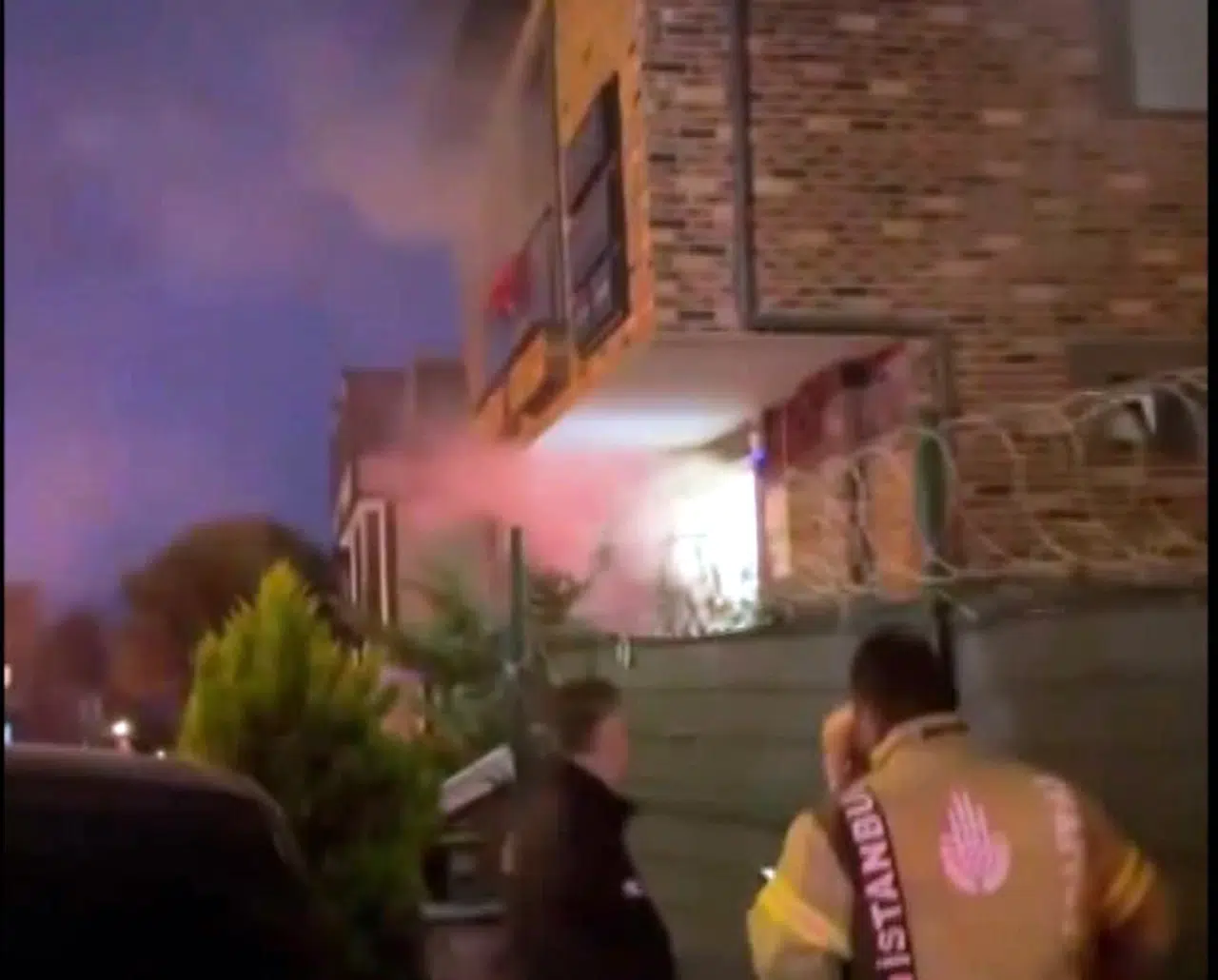 İstanbul- Avcılar'da yangın ihbarına gittiler; ilaçlama çıktı 