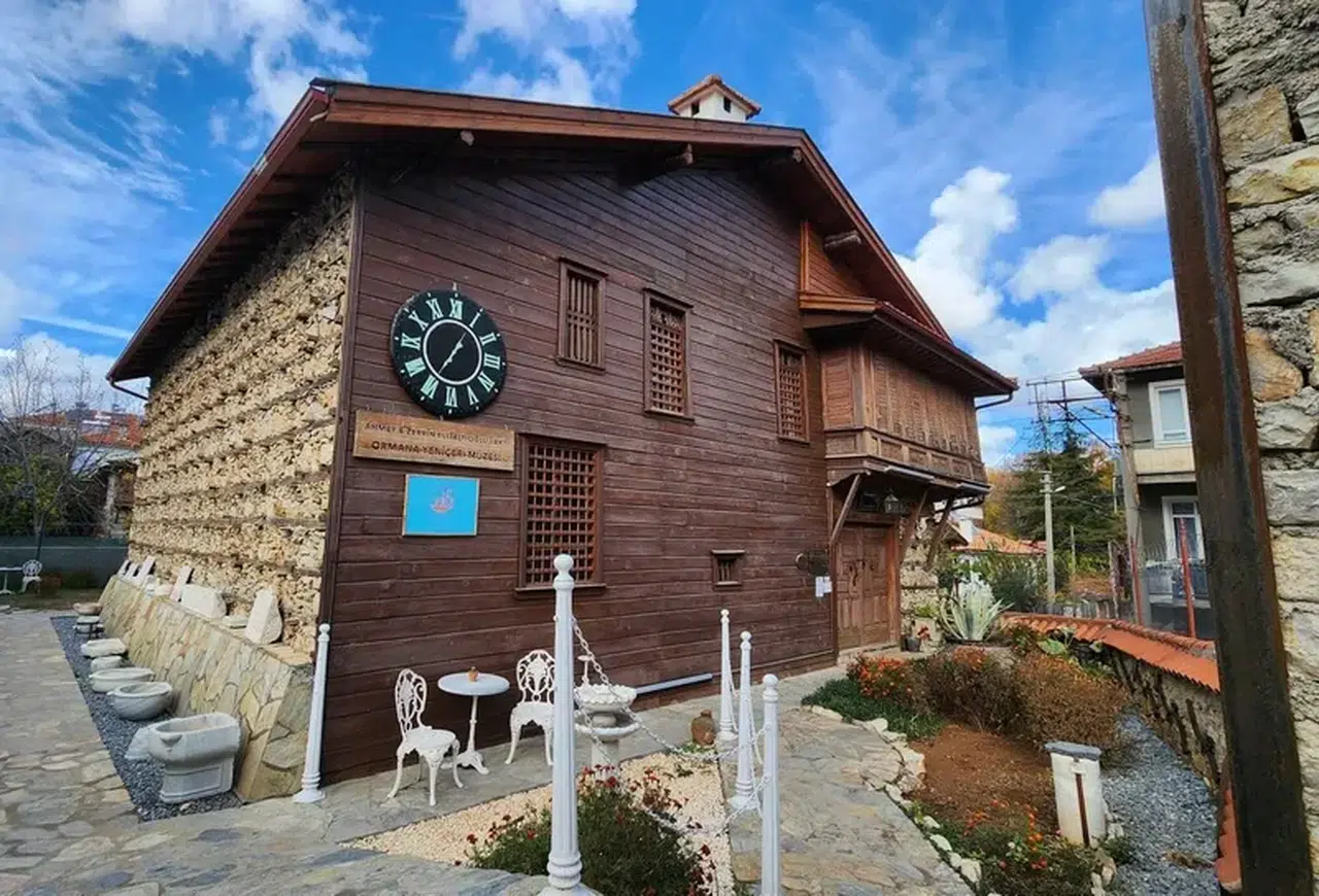 Dünyanın en iyi turizm köyü Türkiye'de: Tarihi düğme evleriyle büyüleyen kareler...