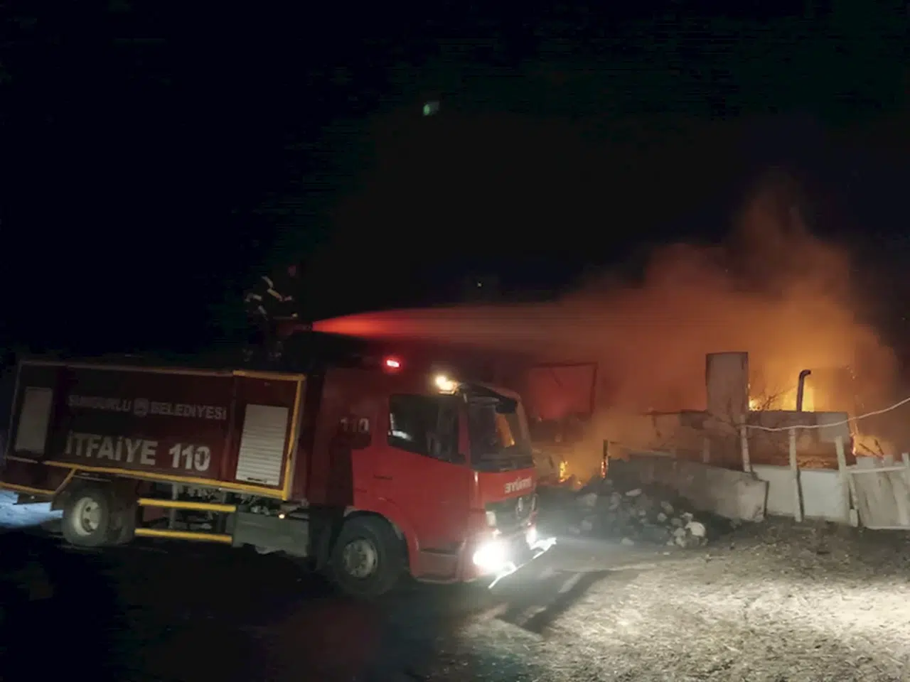 Sungurlu Belediyesi itfaiyesi bu yıl 429 olaya müdahale etti