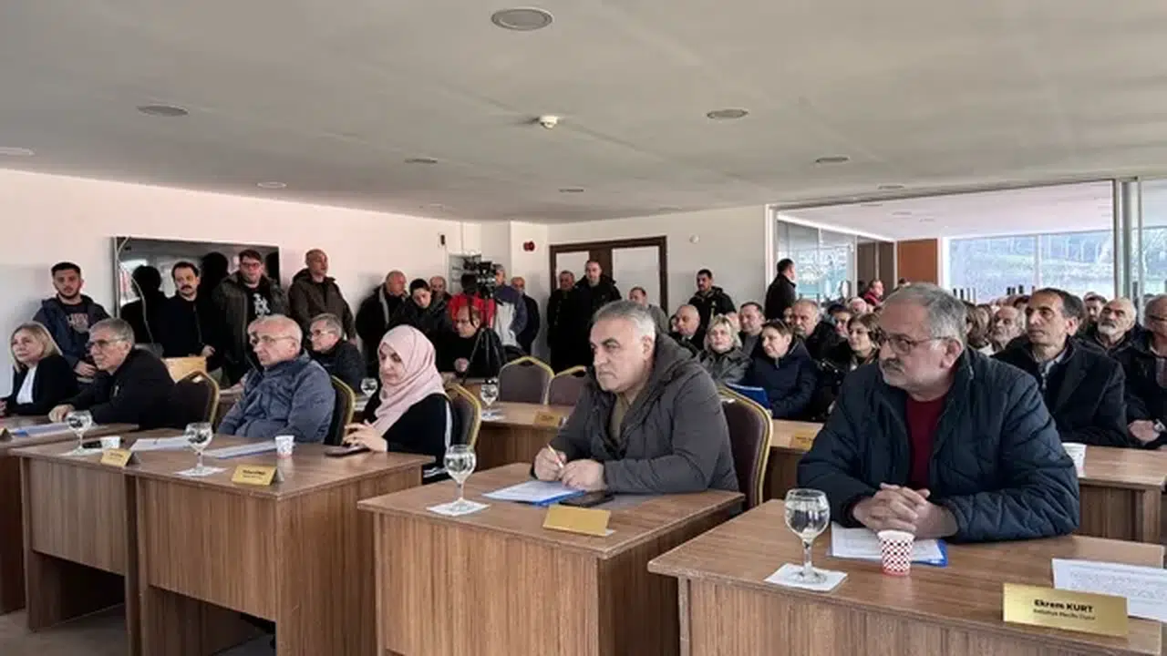 Artvin'de toplu taşıma ve öğrenci servis ücretlerine zam yapıldı