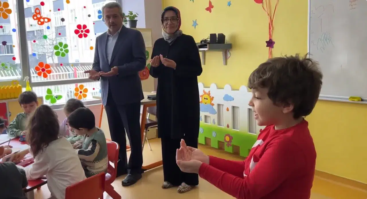 Vali Baydaş Kur'an kurslarını ziyaret etti