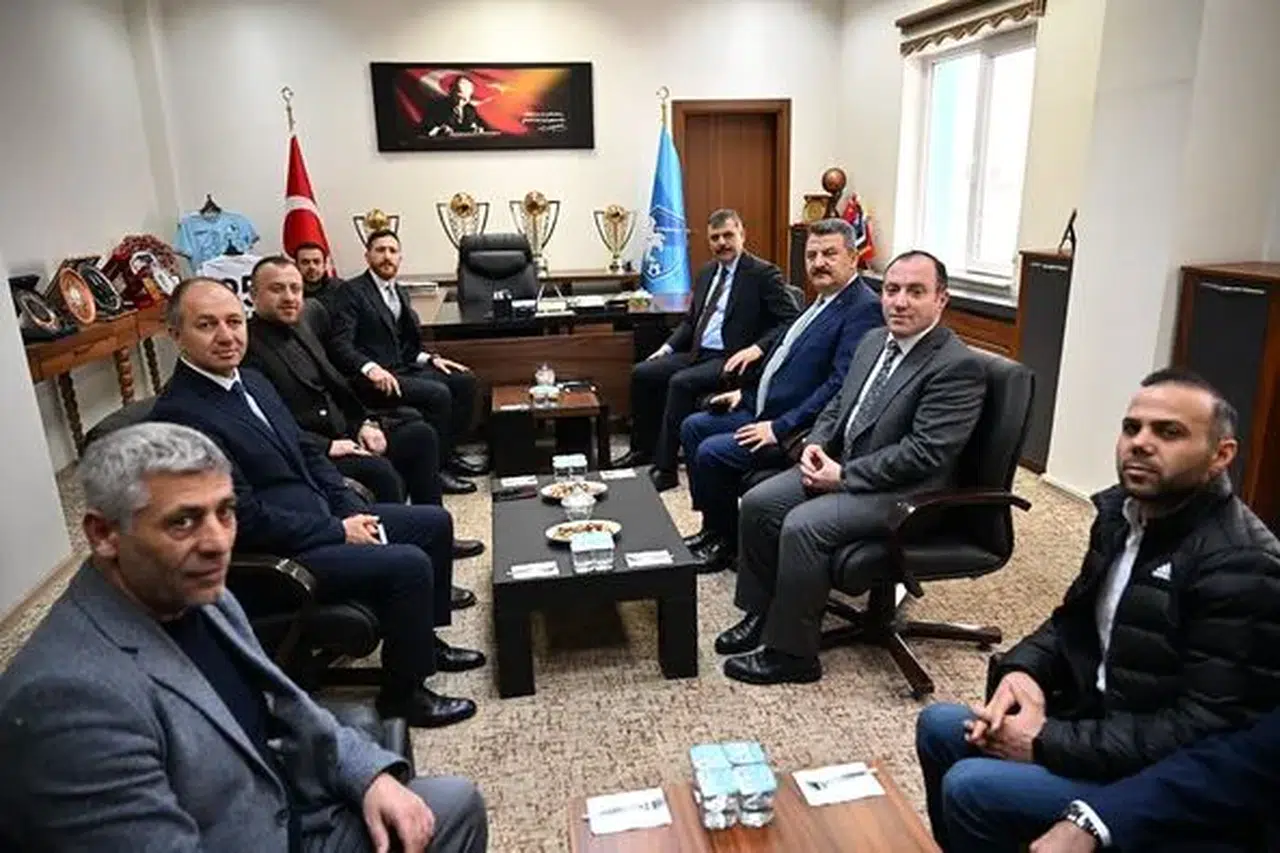 Erzurum Valisi Mustafa Çiftçi Erzurumspor'u Ziyaret Etti