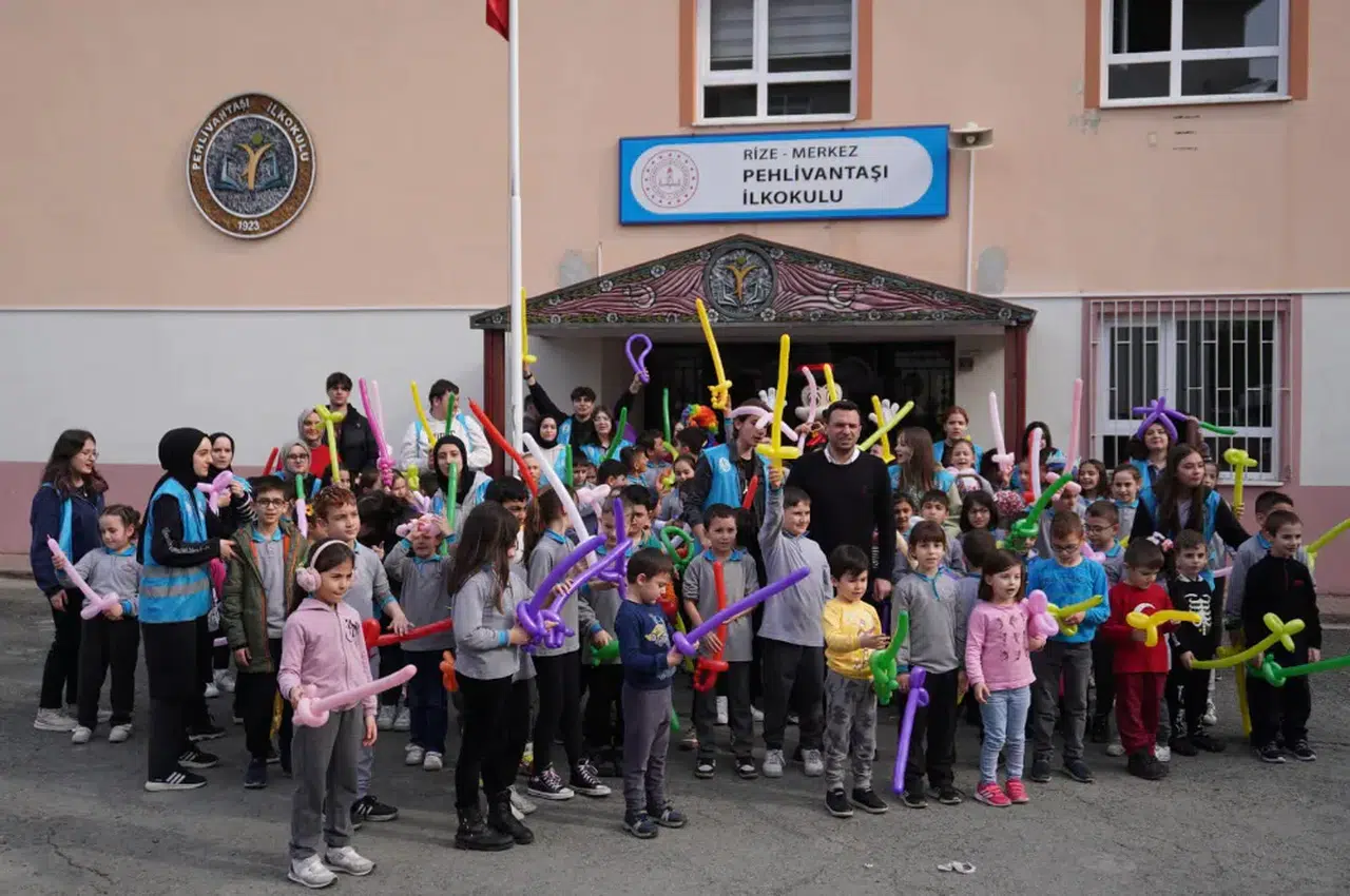 RİBEGEM minikleri eğlendirmeye devam ediyor