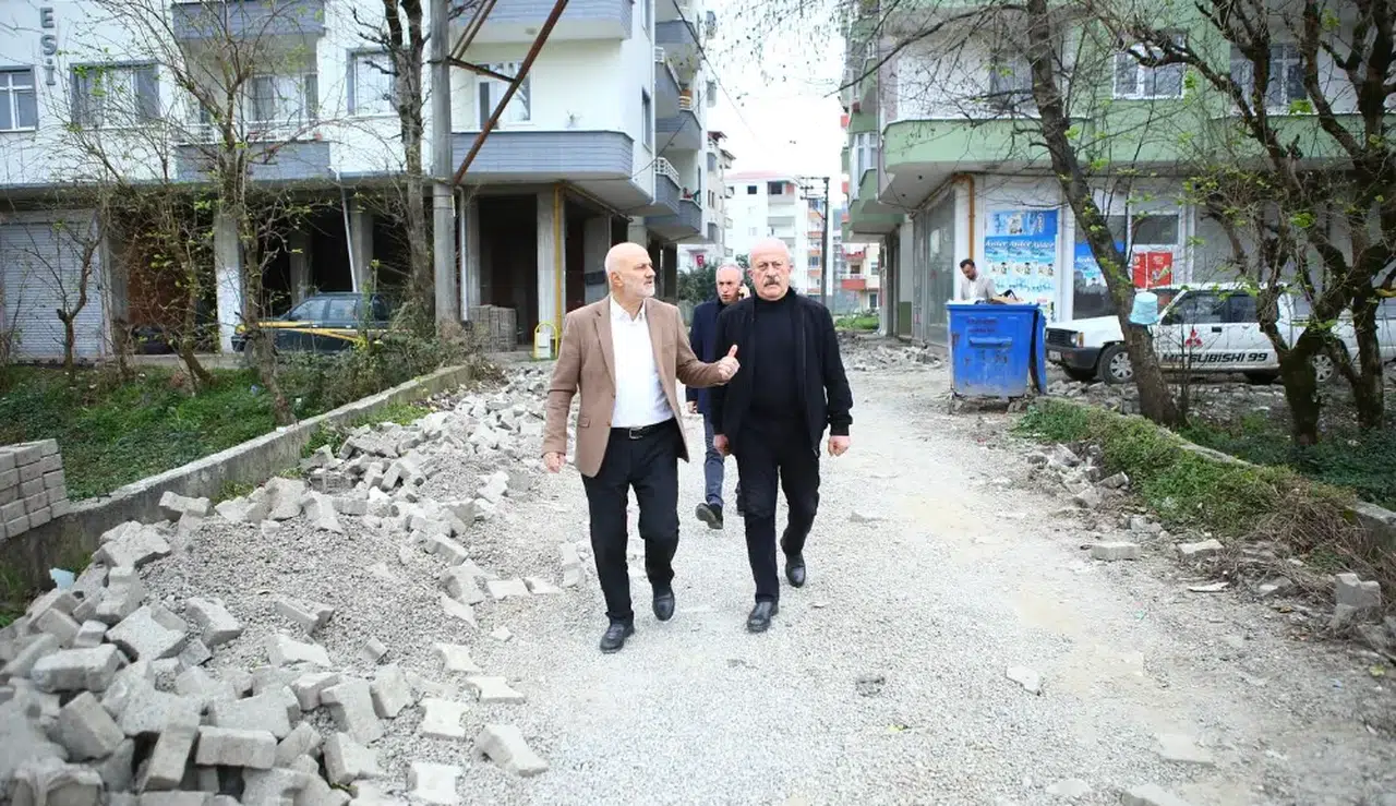 Ardeşen'in yeni bağlantı yolu çalışmaları devam ediyor