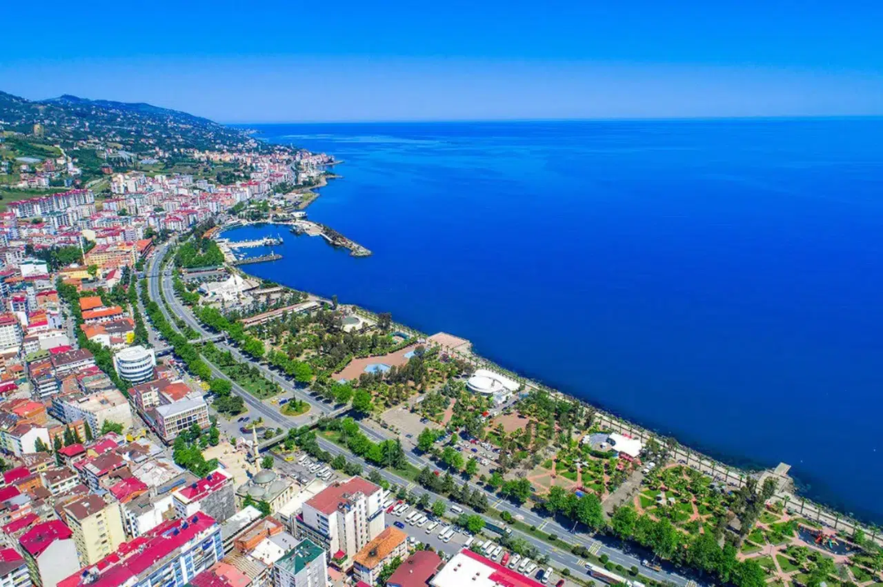 Sibel Suiçmez Akçaabat'ın Kurtuluşu 106. Yılını Gururla Kutladı