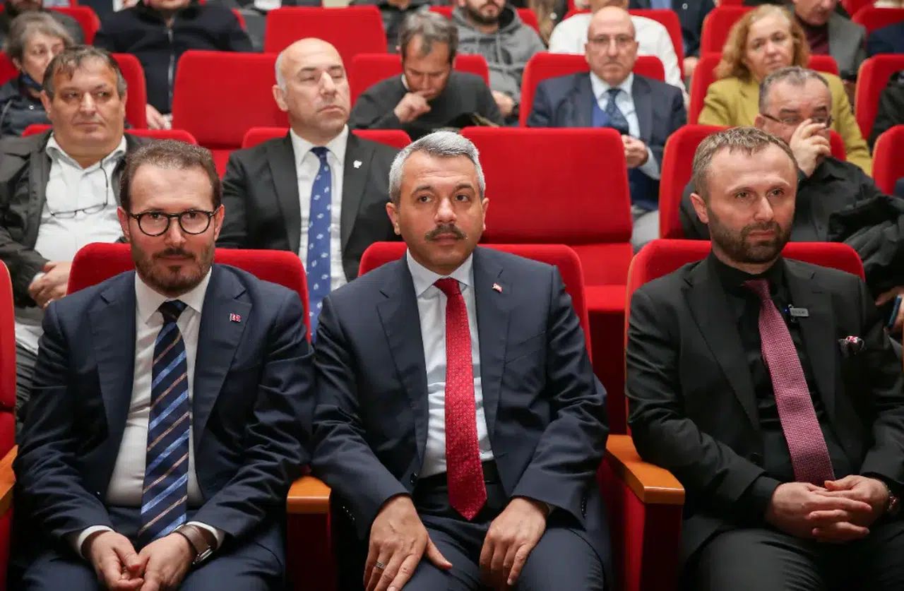 Sağlık Bakan Yardımcısı Birinci, "Sağlığın Geleceğini Yönetmek" konulu konferansa katıldı