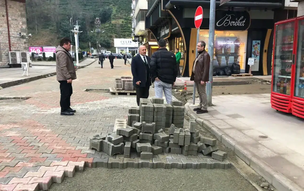 Yenipazar Mahallesi'nde üstyapı çalışmaları başladı