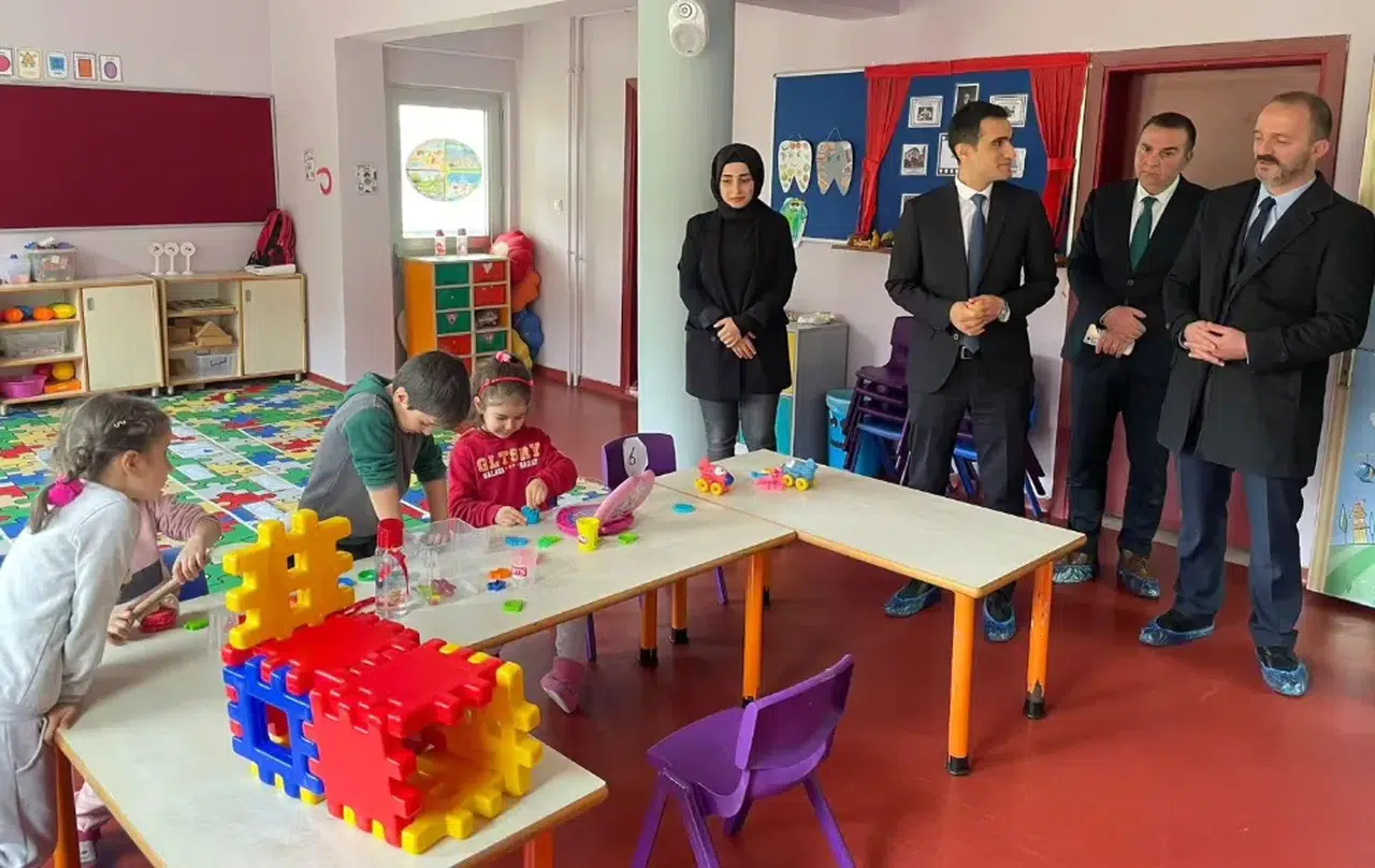 Kaymakam Açıkgöz'den anaokuluna ziyaret