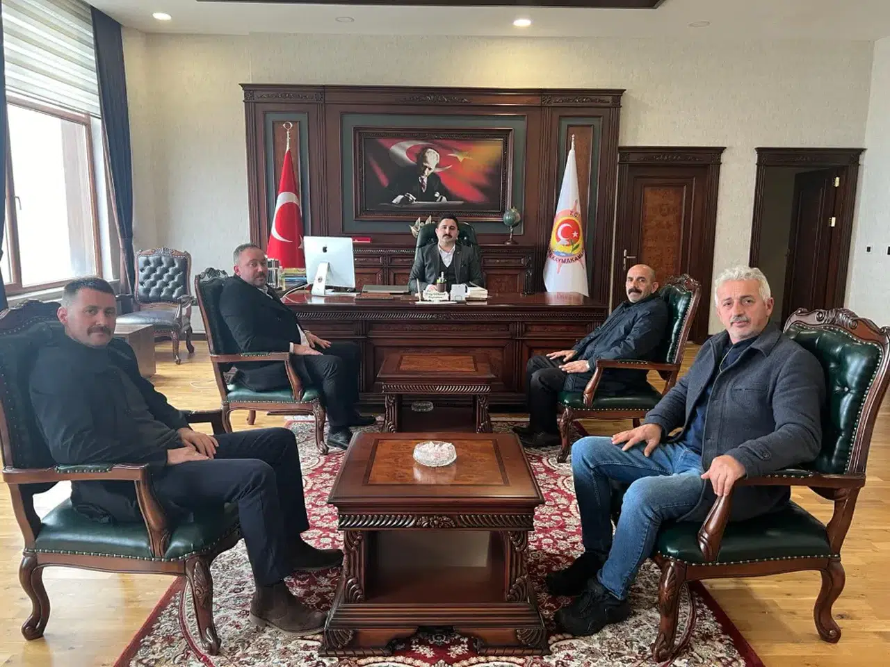 MHP İlçe teşk,latından İyidere Kaymakamı Gürsoy'a ziyaret