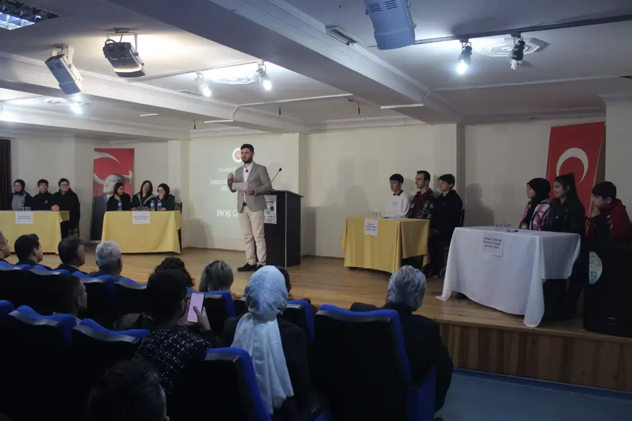 Fındıklı'da "Liseler Arası Siyer-i Nebi Bilgi Yarışması" düzenlendi