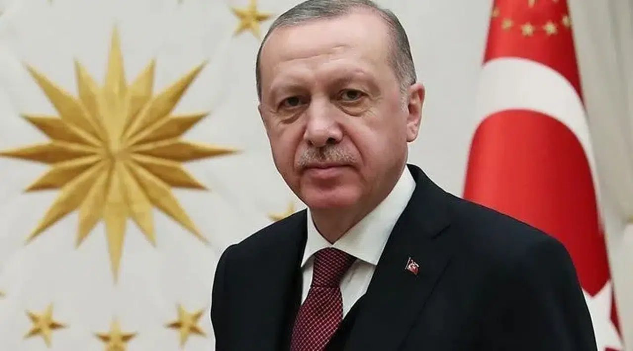 Cumhurbaşkanı Erdoğan, Trabzon'da belediye başkan adayları tanıtım törenine telefonla bağlandı