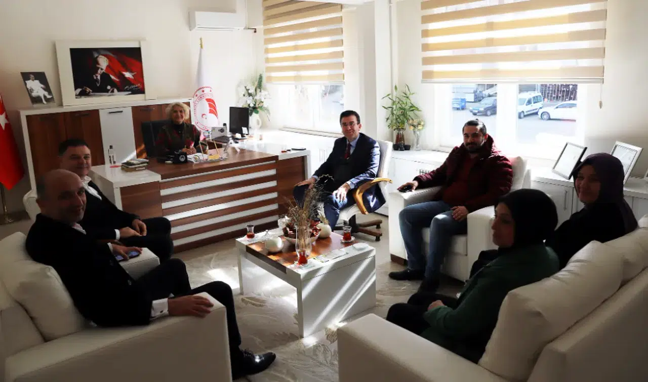 Vakfıkebir Belediye Başkanı ve Parti Temsilcileri İlçe Tarım Müdürlüğünü Ziyaret Etti
