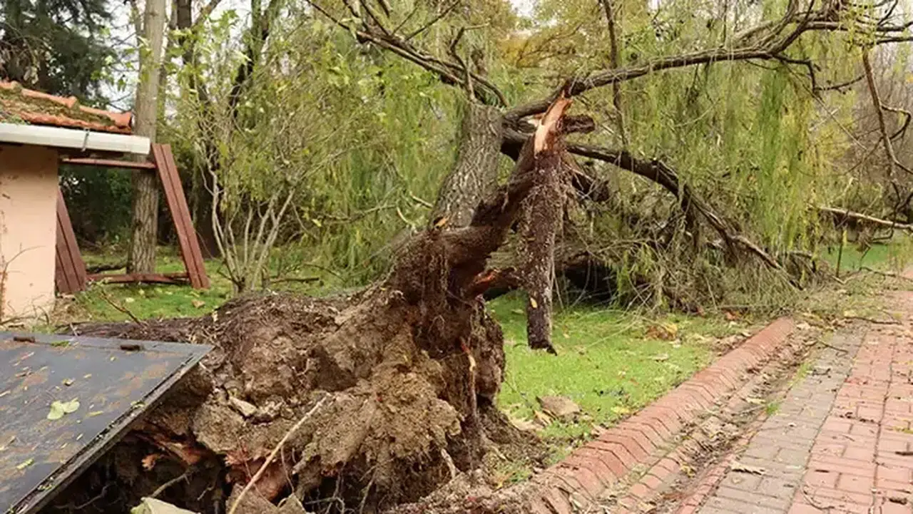 Marmara'nın batısı için 'kuvvetli rüzgar' uyarısı