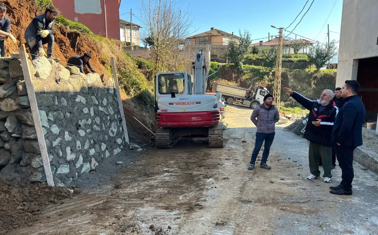 İyidere Kaymakamı Eray Gürsoy çalışmaları yerinde inceledi