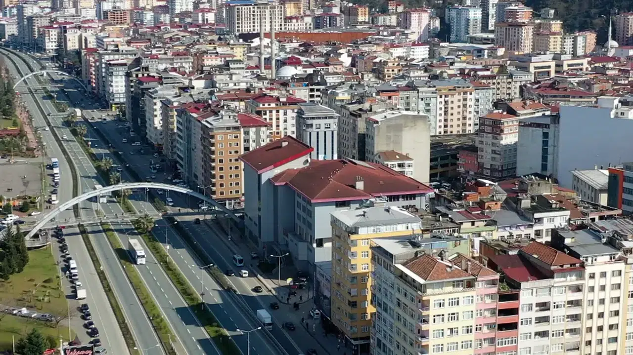 Rize'de, yaz nüfus yoğunluğu ile su kaynakları üzerindeki baskı artıyor