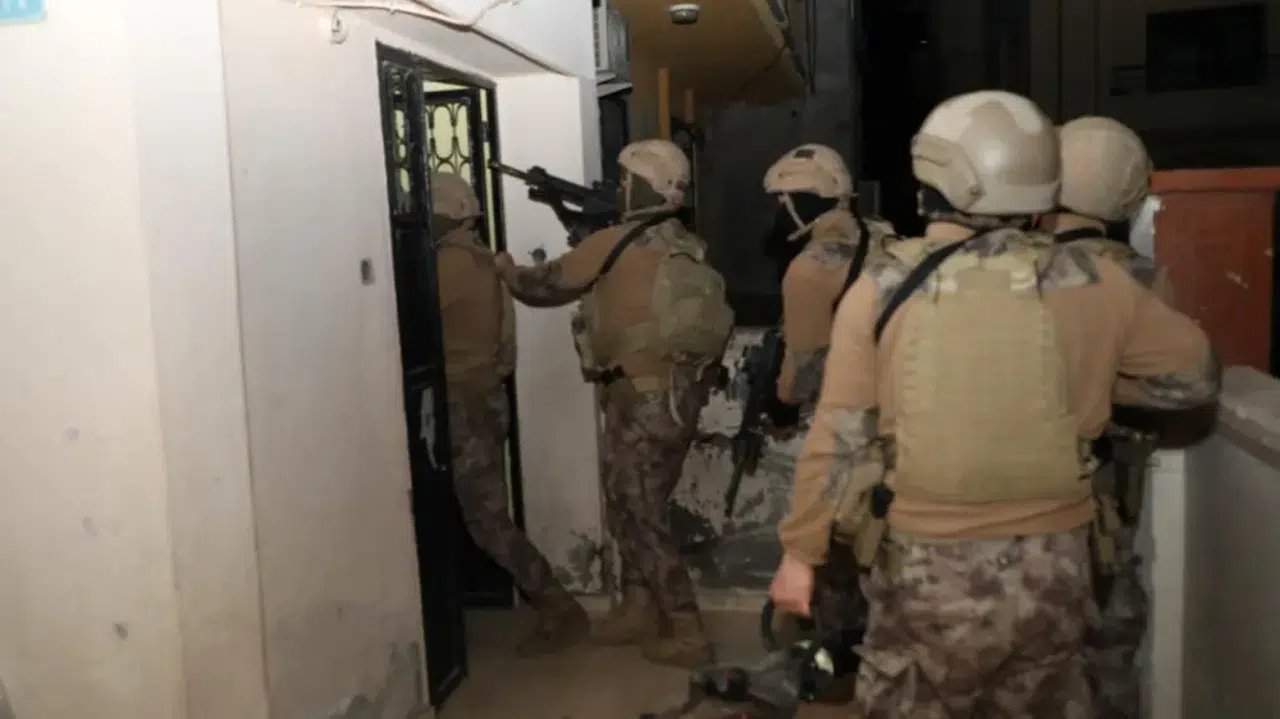 "Mahzen-9" operasyonlarında 54 şüpheli yakalandı