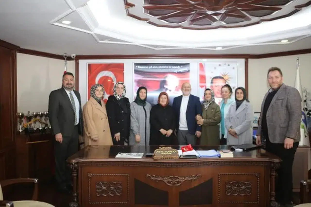  "Sevgi Evi" emekçileri Avni Kahya'yı ziyaret etti