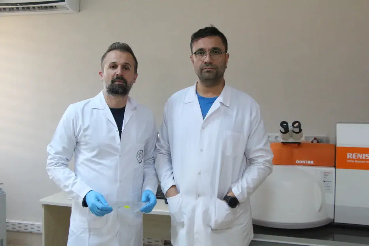 Damar yolu ile verilen serumda mikroplastik çıktı