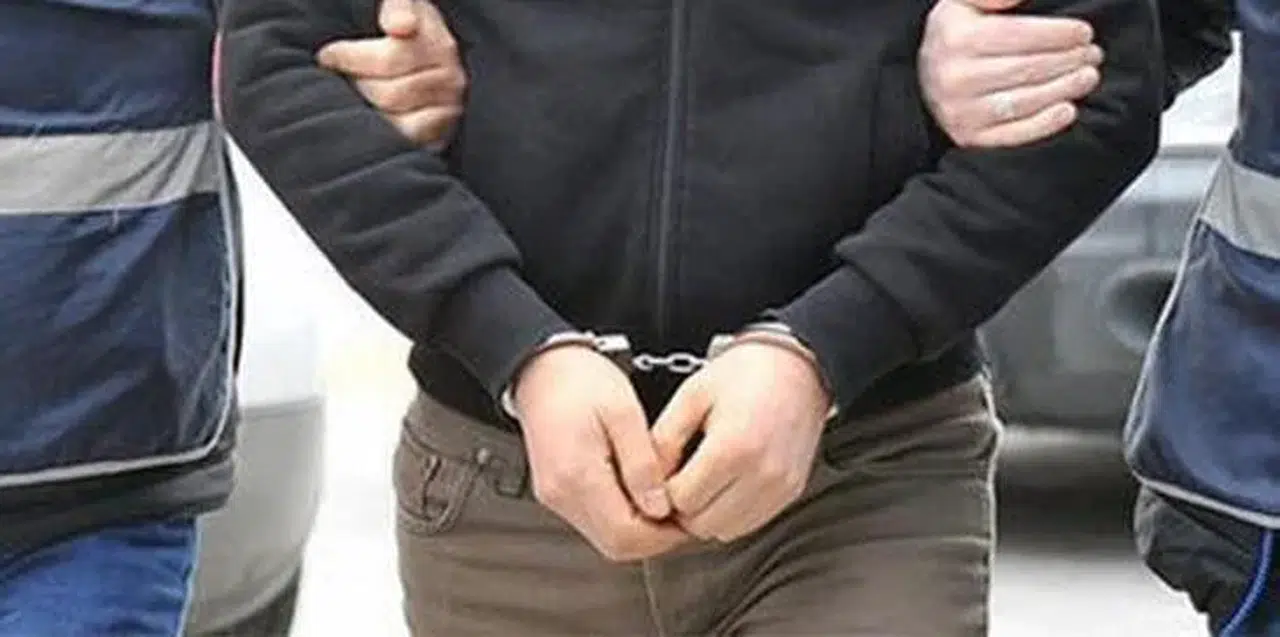 Trabzon'da saklandığı evin ikinci katından atlayarak kaçmaya çalışan firari hükümlü yakalandı