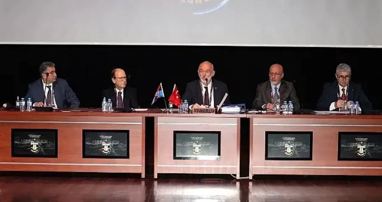 Trabzonspor'da divan kurulu başkanlık seçimi başladı